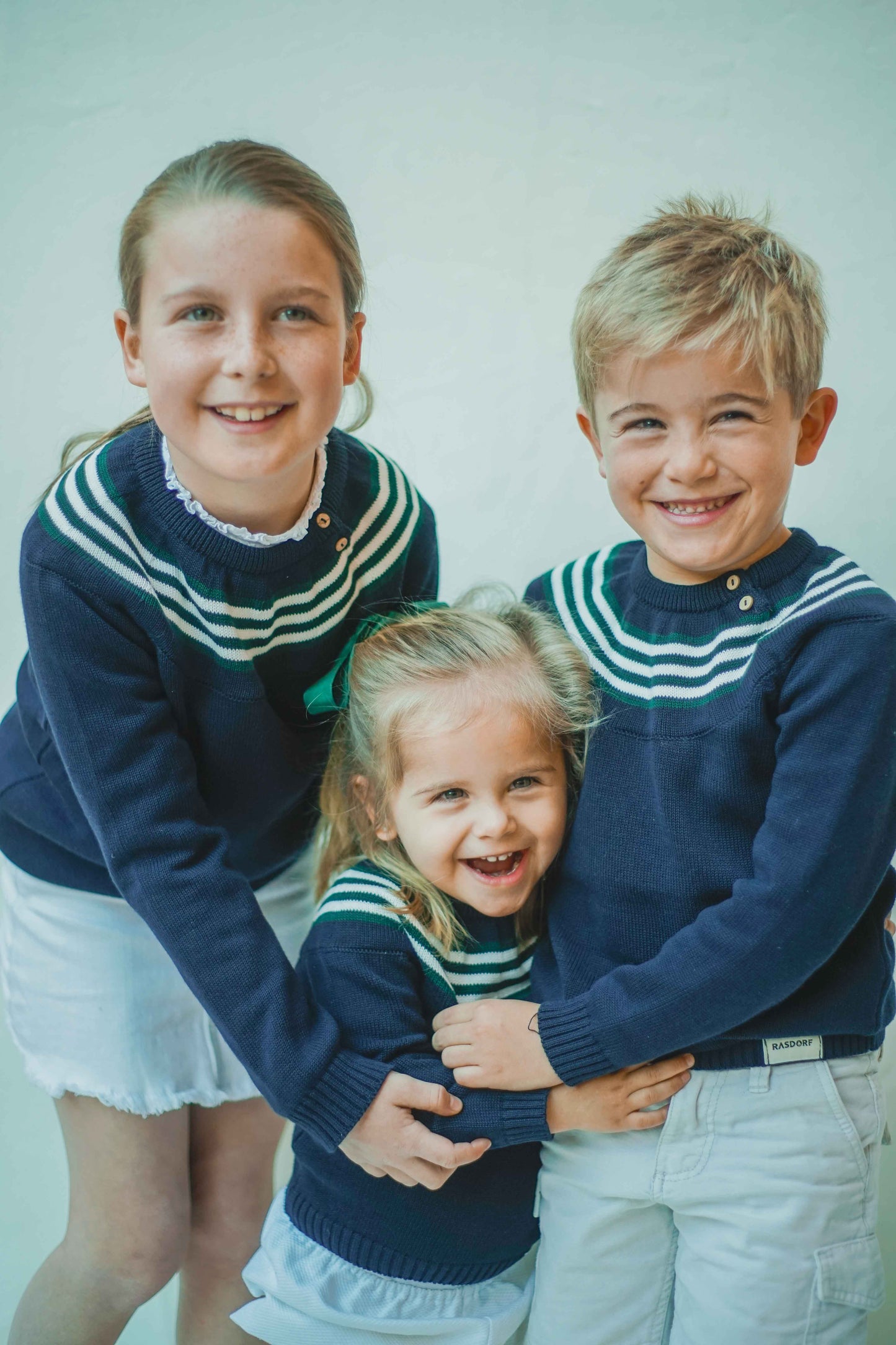 Jersey azul marino greca con rayas verde